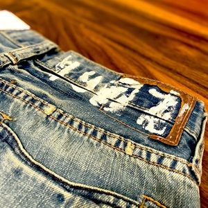 American Eagle Straight-Fit Vintage Distressed Jeans